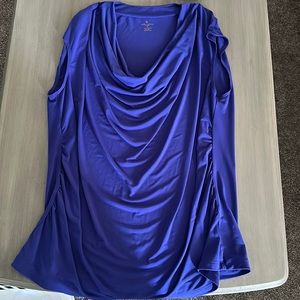 Deep purplish blue in color. Dressy tank in excellent shape!